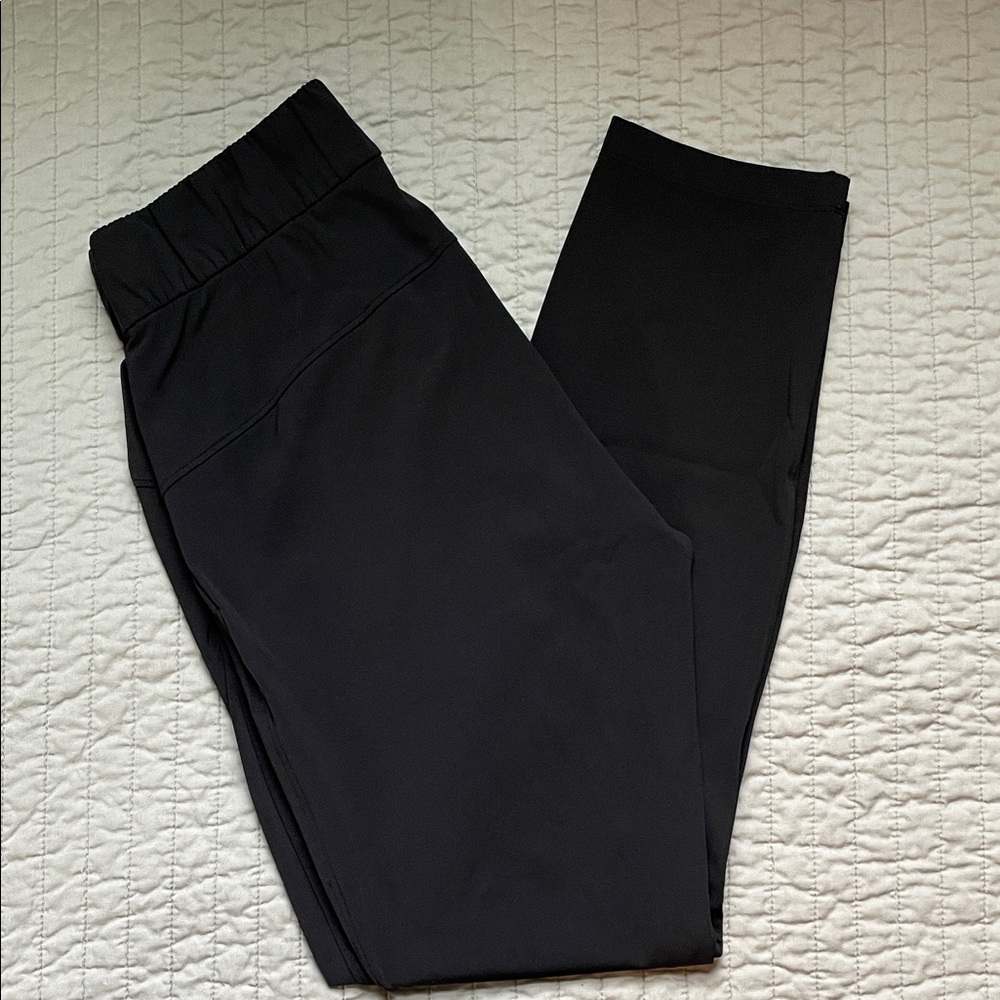 Lululemon On the Fly Pants - Black Size 2